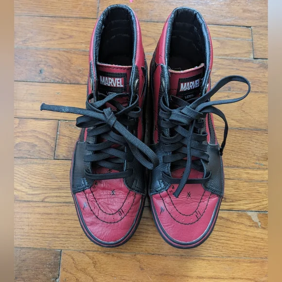 Vans Sk8-Hi X Marvel DEADPOOL Red Black Sneakers Size Men's 7 - Woman 8.5 - Picture 12 of 14